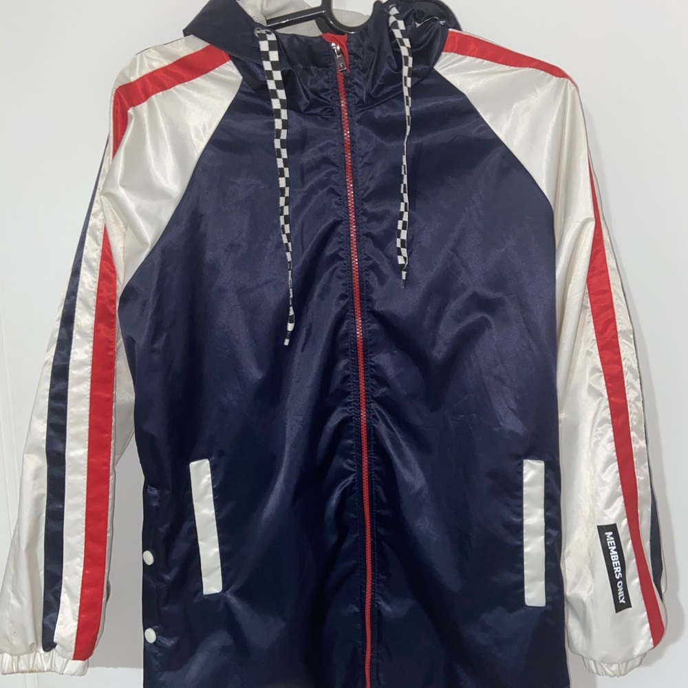 Jackets - Picture 3 of 4